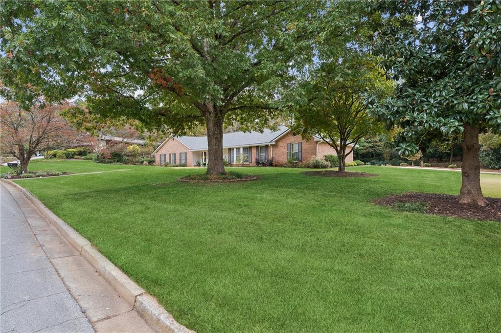 870 Hickory Oak Hollow