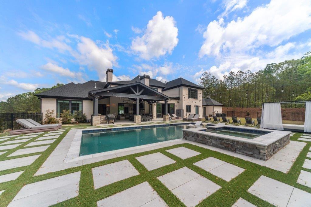 303 Traditions Court, Alpharetta, Georgia image 43