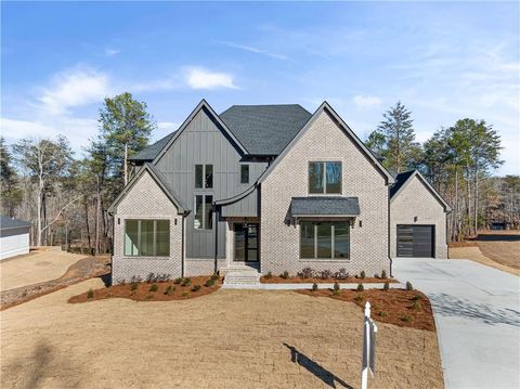 6084 BLUEWATER Boulevard Gainesville GA 30506