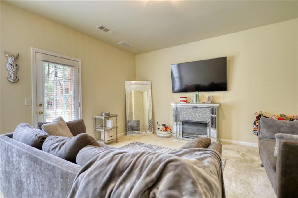 2160 Dillard Crossing, Tucker, Georgia image 32