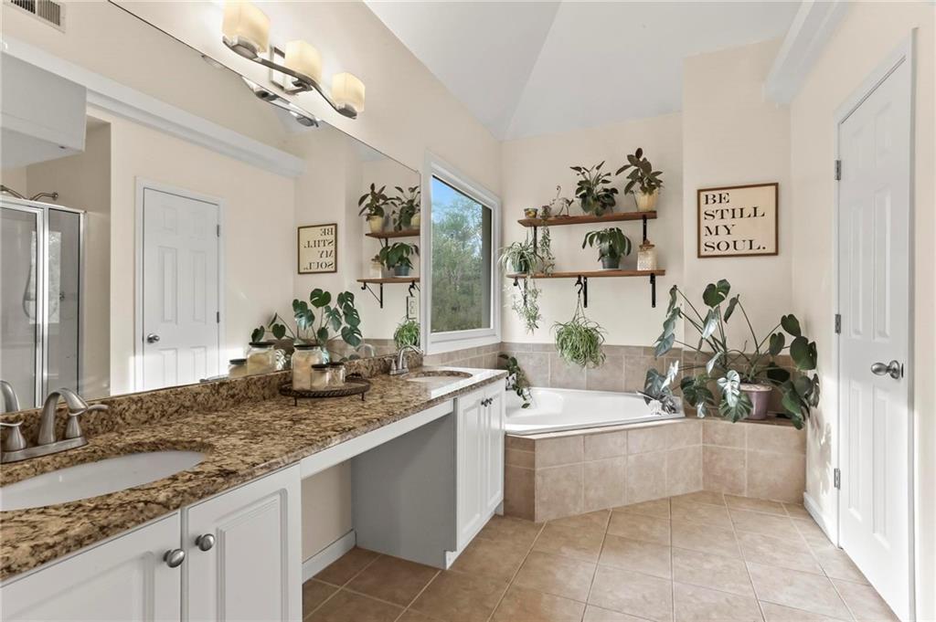 4829 Thicket Path, Acworth, Georgia image 17