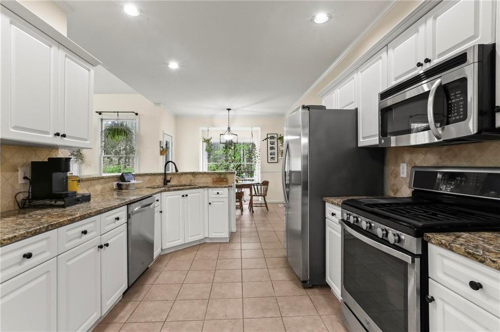 4829 Thicket Path, Acworth, Georgia image 13