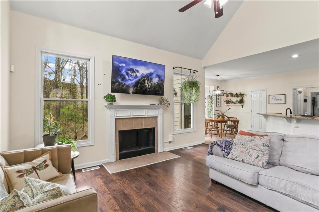 4829 Thicket Path, Acworth, Georgia image 9