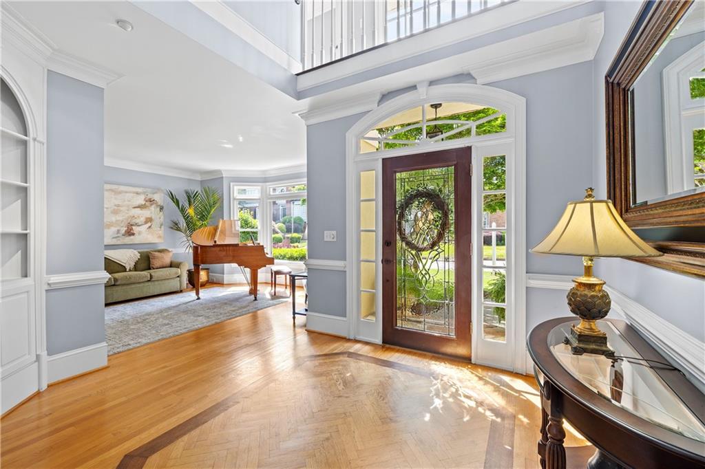 5350 Dunwoody Club Creek