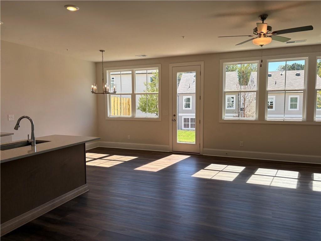 939 Crestmanor Drive