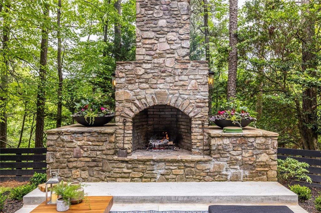 4052 Loch Highland Pass, Roswell, Georgia image 17