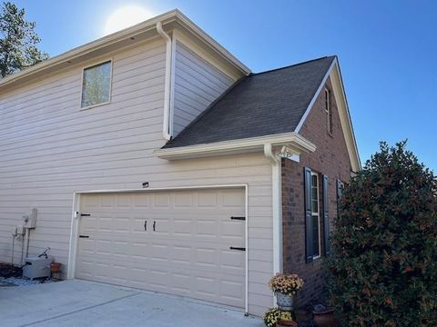 A home in Powder Springs