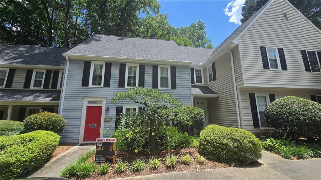 4111 N Gloucester Place 4111