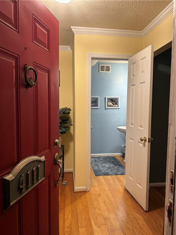 4111 N Gloucester Place 4111