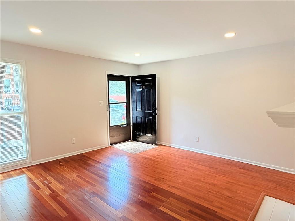 1166 SW Booth Road SW 908