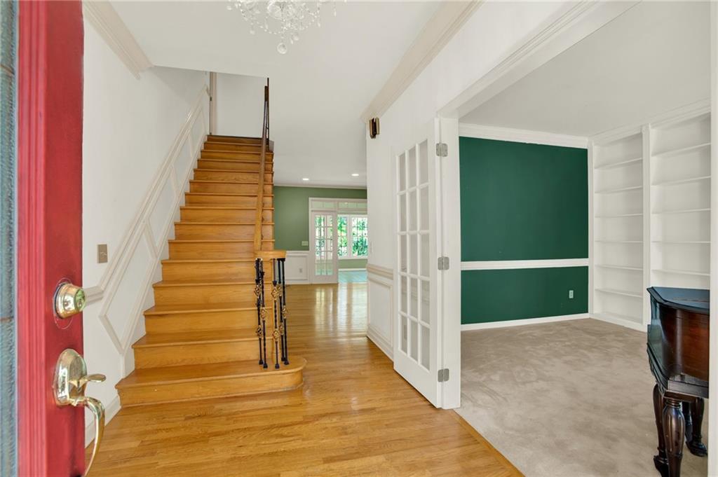 3200 Country Club Court NW