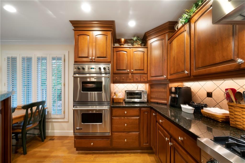 5525 Whitner Drive, Sandy Springs, Georgia image 25