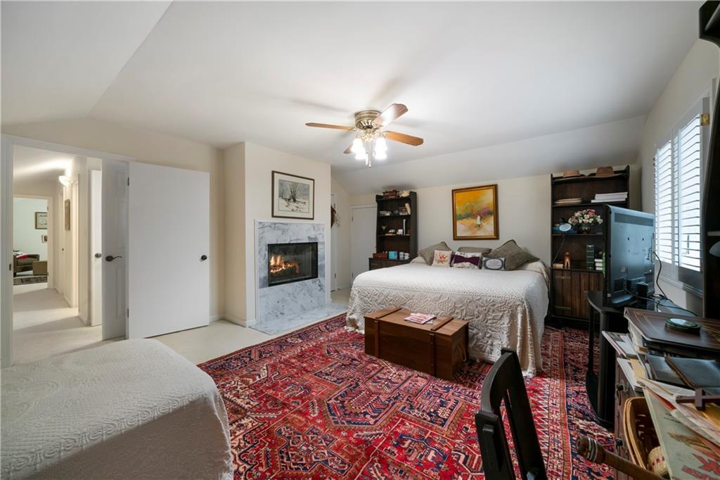 5525 Whitner Drive, Sandy Springs, Georgia image 41