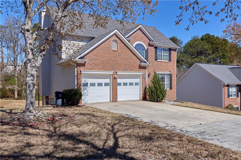 1484 Highland Bluff Court, Suwanee, Georgia image 2