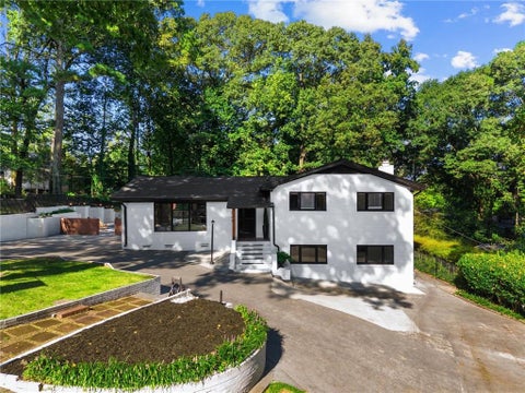 Homes For Sale - 2546 Skyland Trail<br/> Atlanta, GA 30319