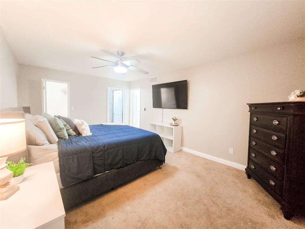 6851 Roswell Road I-18