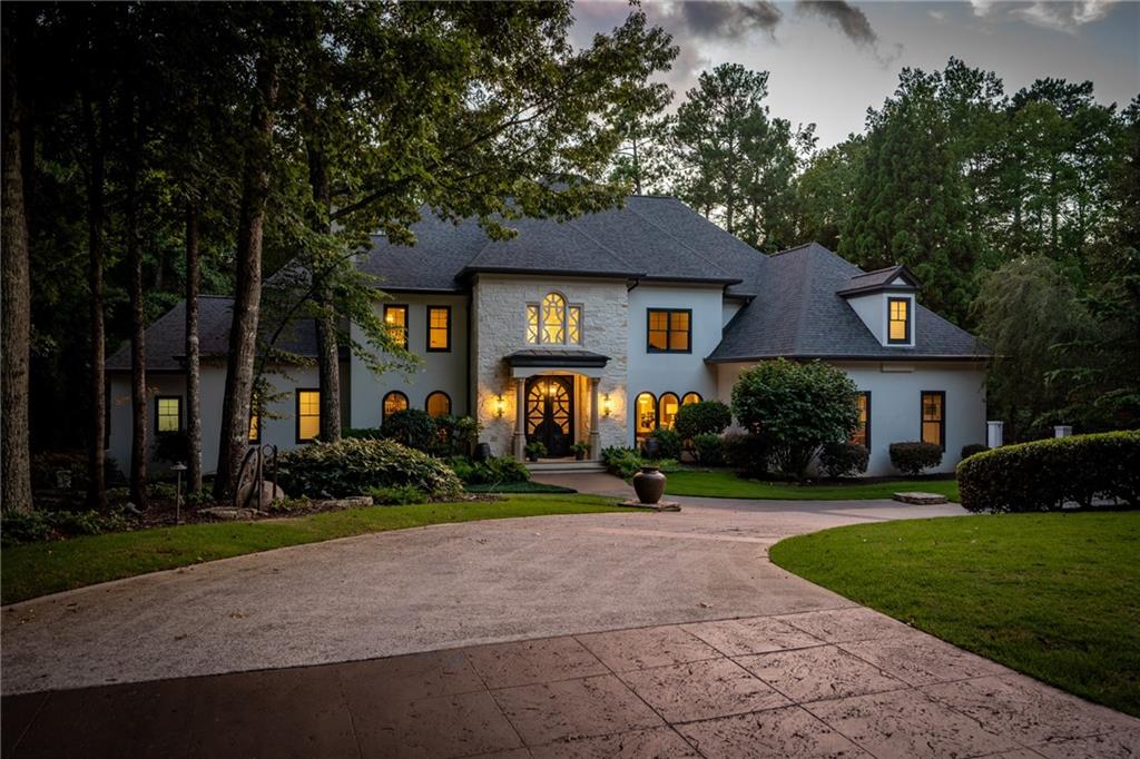 6092 Carlisle Lane, Alpharetta, Georgia image 3