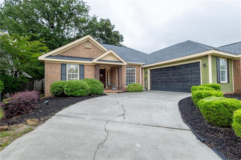 141 Simsbury Lane, Macon, Georgia image 2