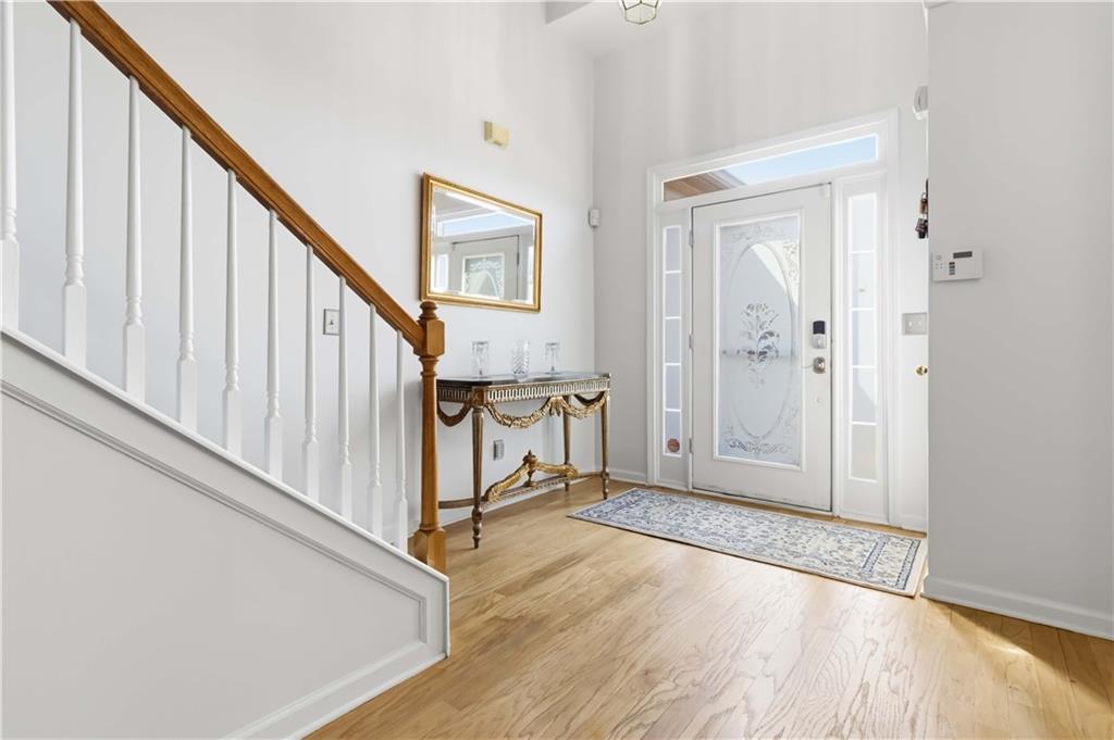 874 Georgian Point Drive