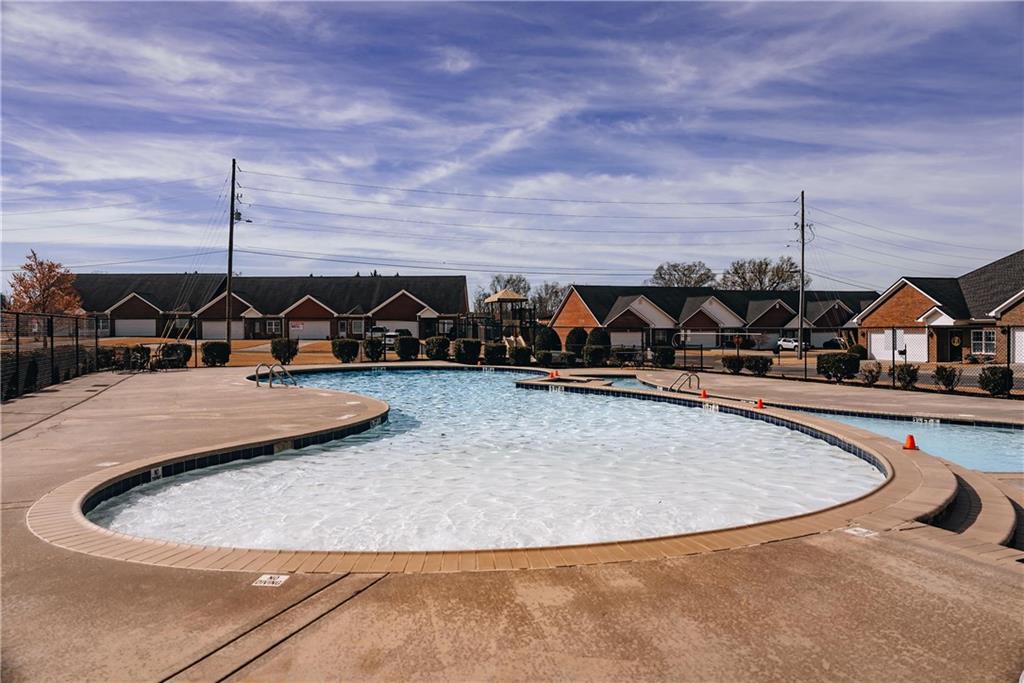 106 kensington dr