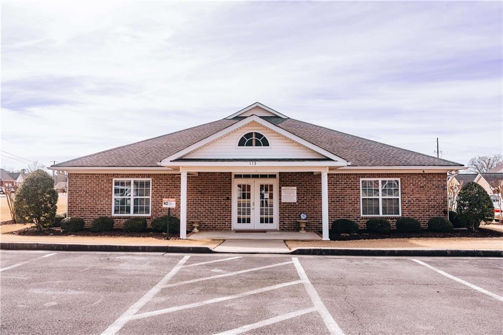 106 kensington dr