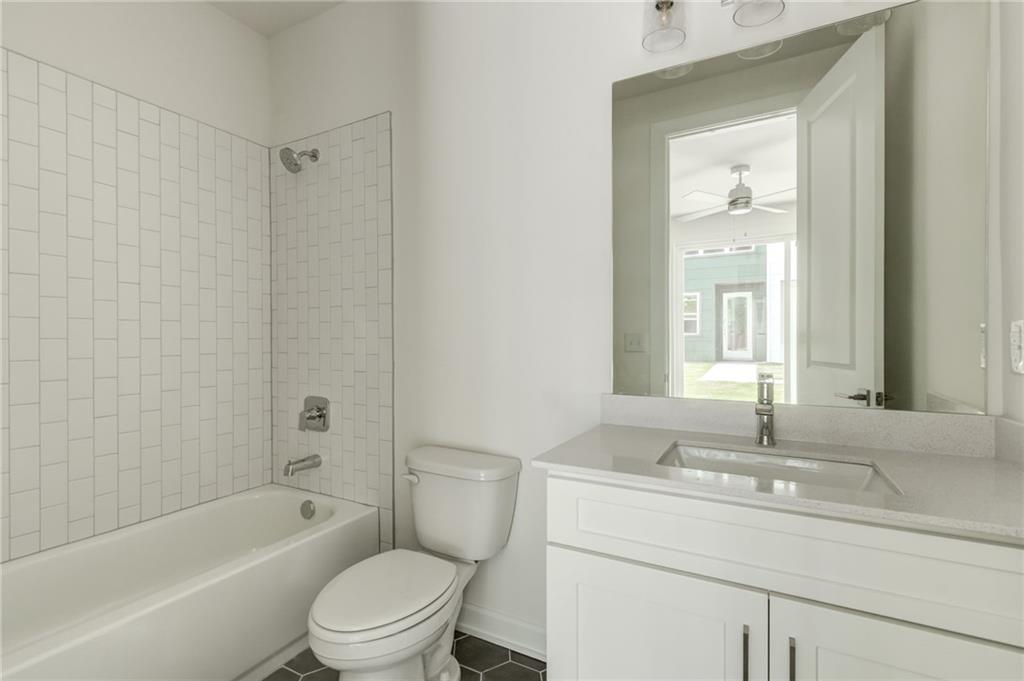 2029 Memorial Drive 34