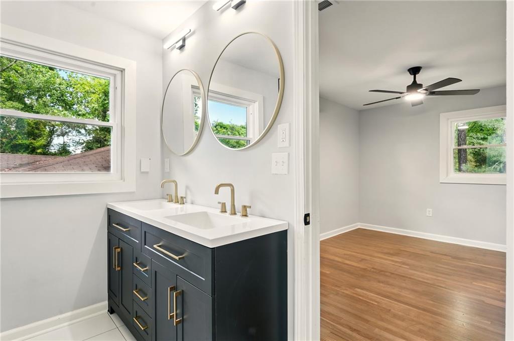 163 Oakcliff Court