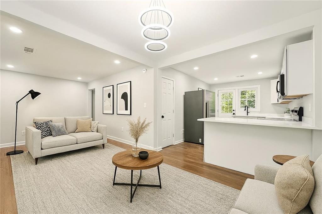 163 Oakcliff Court