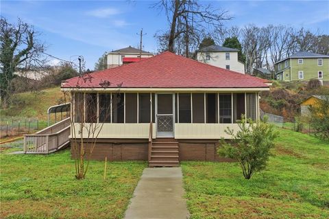 Homes For Sale - 140 Juniper Street<br/> Canton, GA 30114