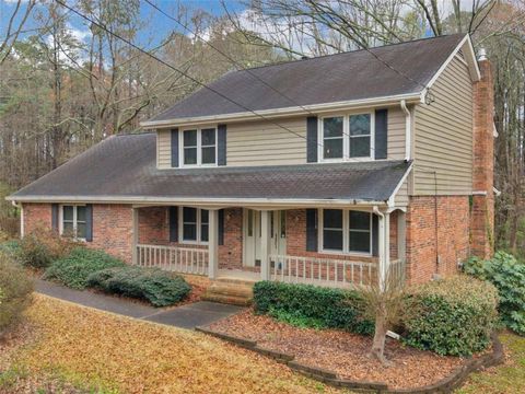 Homes For Sale - 905 Sweet Briar Lane<br/> Conyers, GA 30094