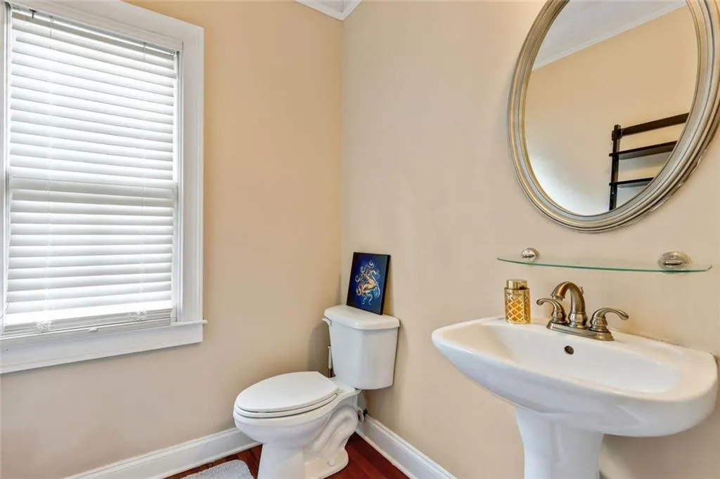 Atlanta, Georgia 30331, United States, 5 Bedrooms Bedrooms, ,4 BathroomsBathrooms,Residential,Active,174517