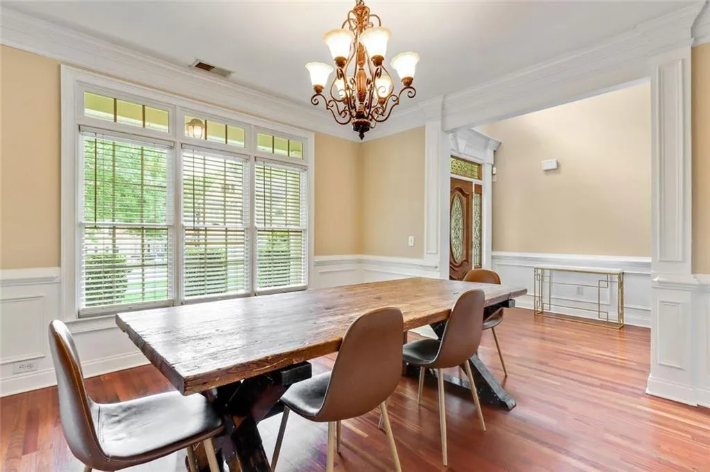 Atlanta, Georgia 30331, United States, 5 Bedrooms Bedrooms, ,4 BathroomsBathrooms,Residential,Active,174517