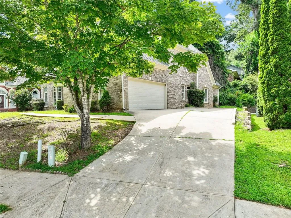 Atlanta, Georgia 30331, United States, 5 Bedrooms Bedrooms, ,4 BathroomsBathrooms,Residential,Active,174517