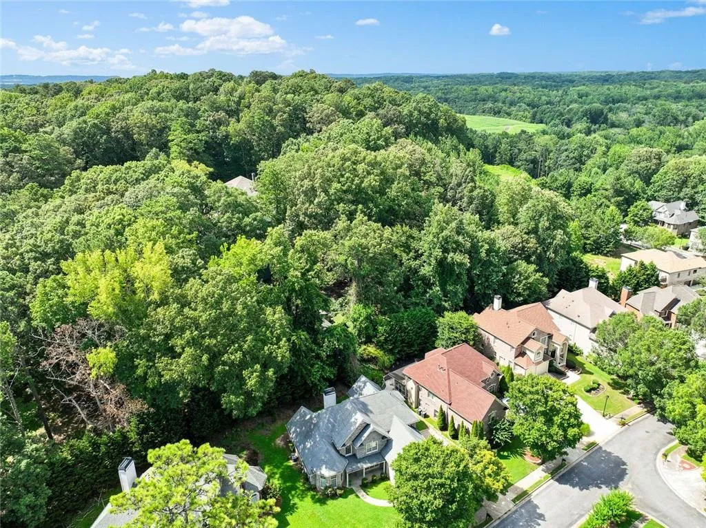 Atlanta, Georgia 30331, United States, 5 Bedrooms Bedrooms, ,4 BathroomsBathrooms,Residential,Active,174517