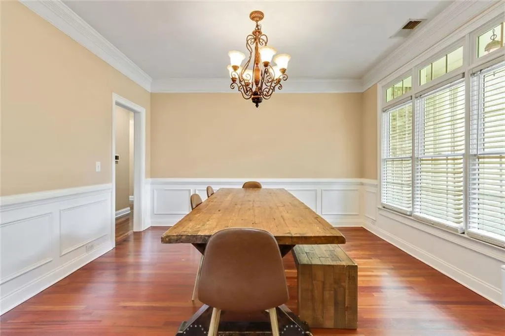 Atlanta, Georgia 30331, United States, 5 Bedrooms Bedrooms, ,4 BathroomsBathrooms,Residential,Active,174517