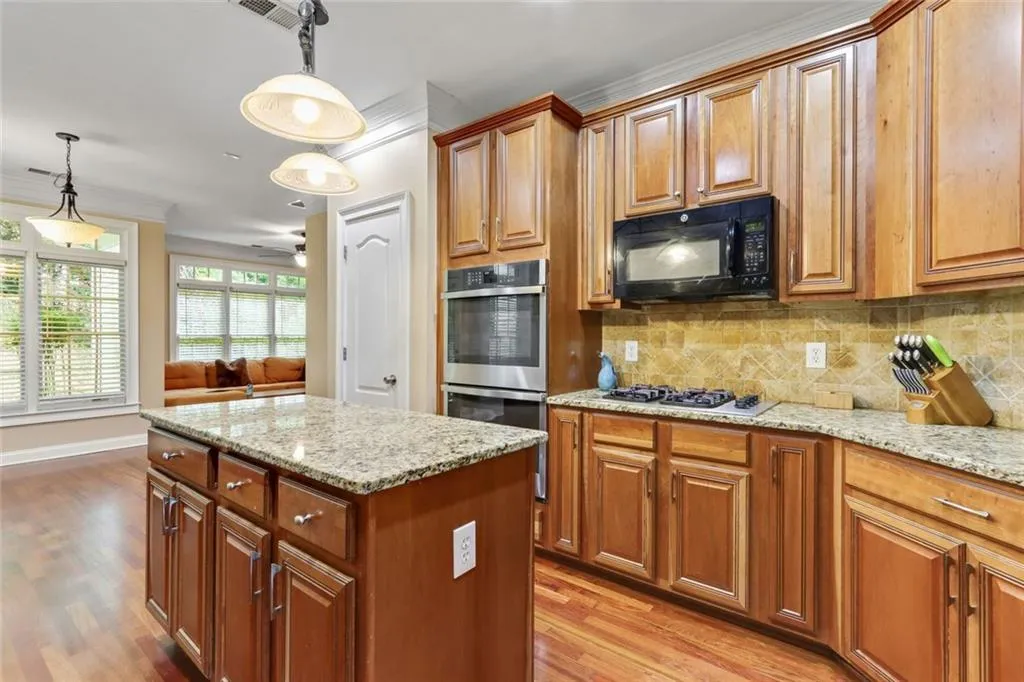 Atlanta, Georgia 30331, United States, 5 Bedrooms Bedrooms, ,4 BathroomsBathrooms,Residential,Active,174517