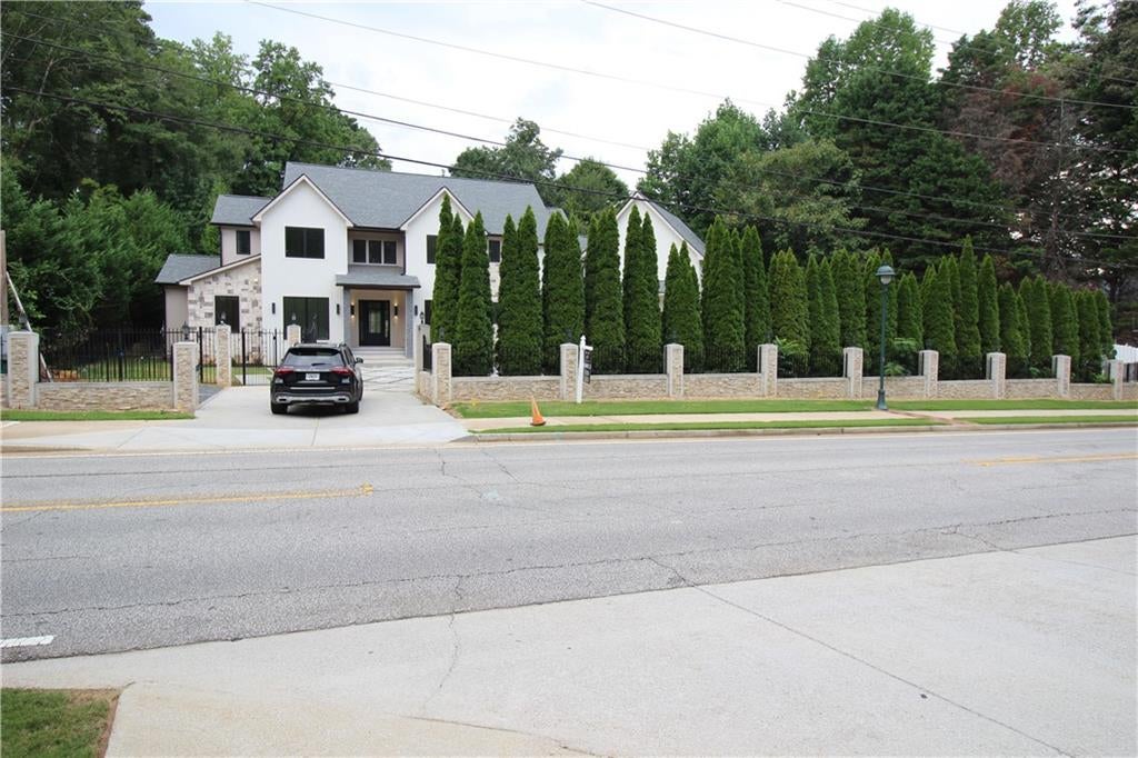 39 Johnson Ferry Road NE