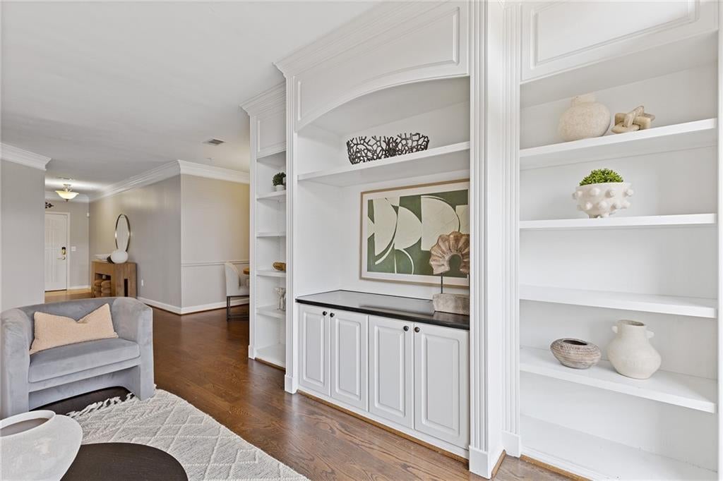 3334 Peachtree Road NE 109