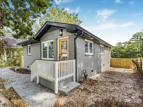 735 S GRAND Avenue NW Atlanta GA 30318
