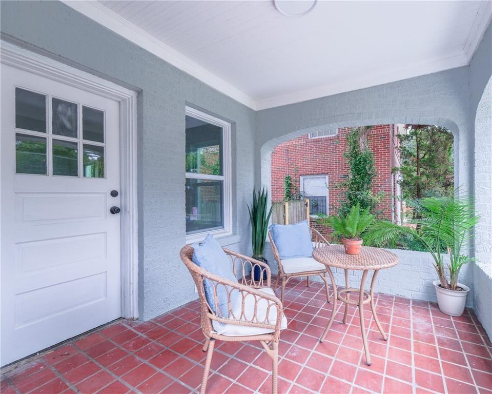 1373 M L King Jr Drive SW