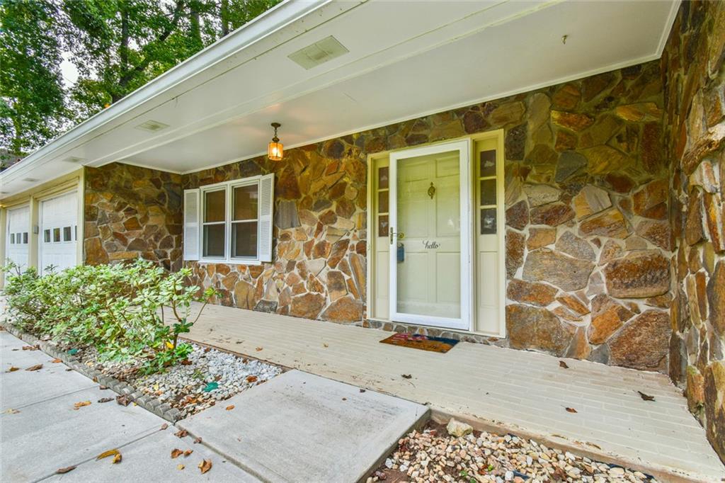 246 Greenwood Drive NW