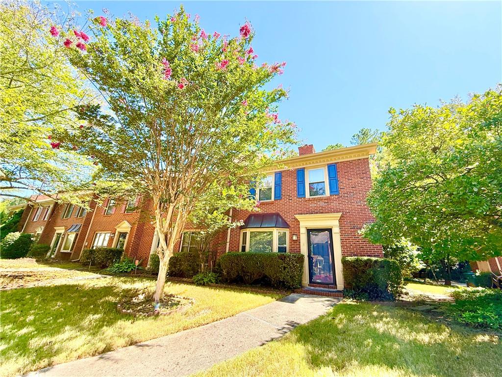 Spacious 2 story townhome located in the Tucker/Lilburn. Parkview High School! Great location conveniently located to shopping & easy access to highways. Brick end unit with large family room & fireplace. 2 master suites upstairs with bathrooms. Eat-in kitchen. Off street parking in rear of building.