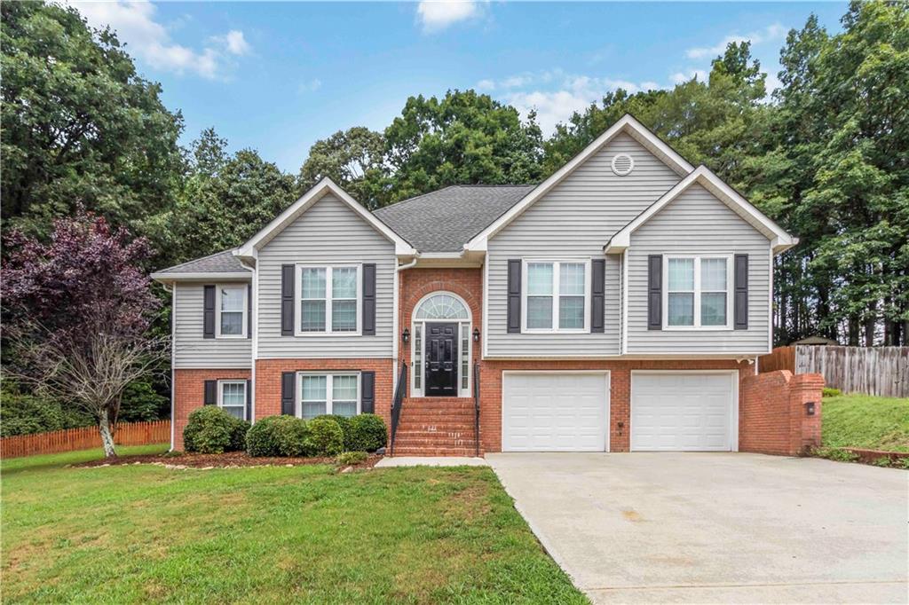 556 Wine Cluster Court