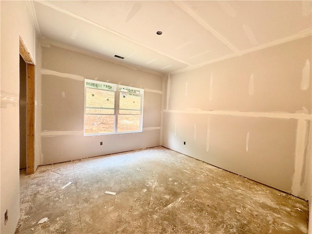 133 W Lake Boulevard