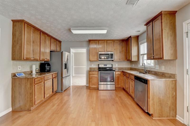 3285 Watson Gate Road, Loganville, Georgia image 8