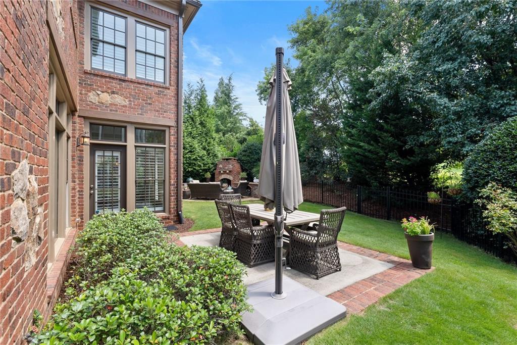 7240 Samples Field Road