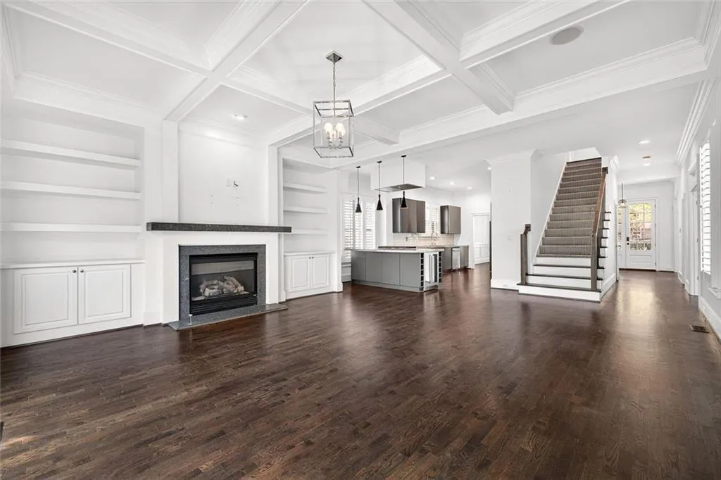 Decatur, Georgia 30033, United States, 5 Bedrooms Bedrooms, ,5 BathroomsBathrooms,Residential,Coming Soon,237747