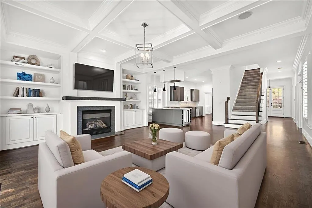 Decatur, Georgia 30033, United States, 5 Bedrooms Bedrooms, ,5 BathroomsBathrooms,Residential,Coming Soon,237747