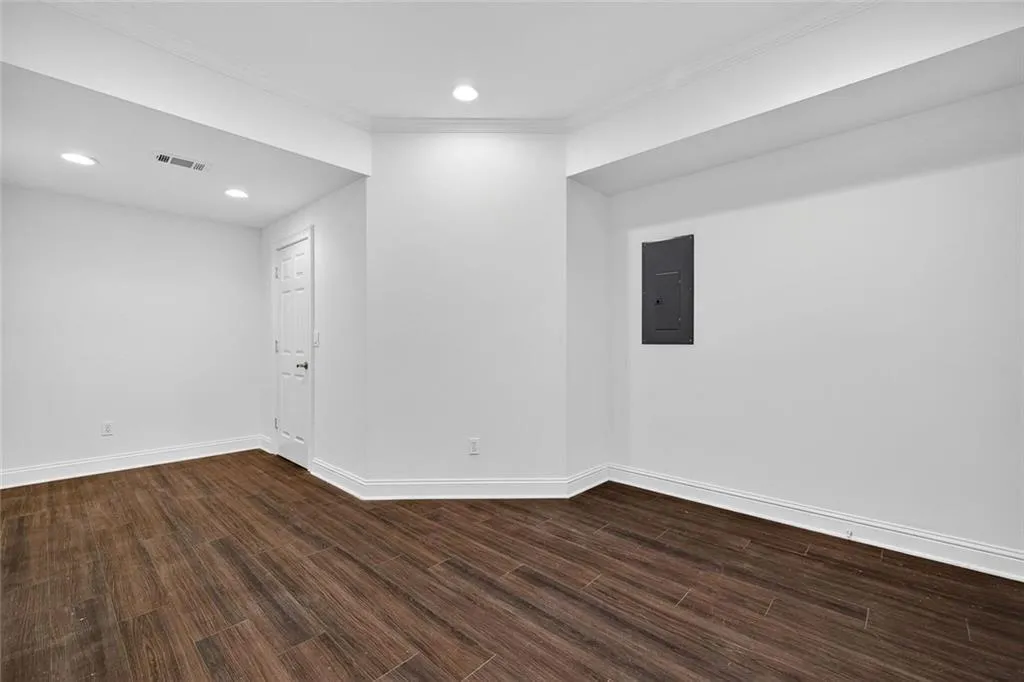 Decatur, Georgia 30033, United States, 5 Bedrooms Bedrooms, ,5 BathroomsBathrooms,Residential,Coming Soon,237747