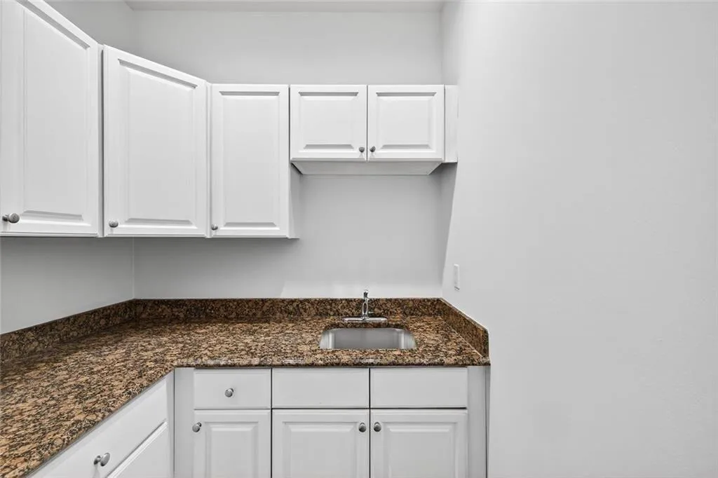 Decatur, Georgia 30033, United States, 5 Bedrooms Bedrooms, ,5 BathroomsBathrooms,Residential,Coming Soon,237747